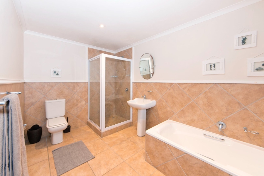 4 Bedroom Property for Sale in Pezula Golf Estate Western Cape